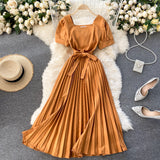 Retro Solid Color Temperament French Collar Hepburn Style Short-Sleeved Waist Show Thin Pleated Dress Large Skirt-Outfit