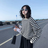 Fongt 2024 New Korean Women's Striped Long-Sleeved T-Shirt Female Top Students Thin Loose Round Collar Hoodie