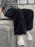 Vintage Baggy Cargo Jeans-Outfit