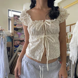 Style Hot Girl Wind Tie Bow Bow Engraved Square Collar Bubble Sleeve Blouse Jacquard Girl T-Shirt-Outfit