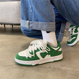Retro Casual Love Sneakers-Outfit