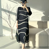 Fongt Folded Women's Line Dress Women Seven-Sleeved Small V-Neck Fashion Simple Temperament Commuting Long Skirt