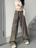 Pocket-Detail Vintage Cargo Jeans-Outfit