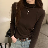 Long-Sleeved Bottomed Shirt With A Half-High Collar A New Chic White T-Shirt In Autumn And Winter Shows A Thin Fishbone