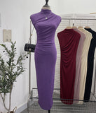 Ceclent Unique Dress With Thin Folds And Hips High-Collar After The Opening Of The Fork Dress