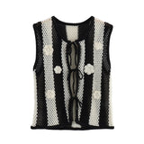 New Black-And-White Splicing Belt Knitted Casual Loose Vest In Autumn-Outfit
