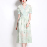 Fongt French Gentle Heavy Industry Embroidery V Zero Bubble Sleeve Dress Women's New Single Buckle Shed Skinny Dress