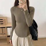 Round-Necked Long-Sleeved T-Shirt Women's New Autumn Design Feel Small, Slim And Slim, With A Blouse Inside The Shoulder.-Outfit