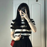 Fongt Knit Short-Sleeved T-Shirt Female 2023 Summer New Korean Version Unique Chic Student Jacket Short Ins