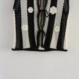 New Black-And-White Splicing Belt Knitted Casual Loose Vest In Autumn-Outfit